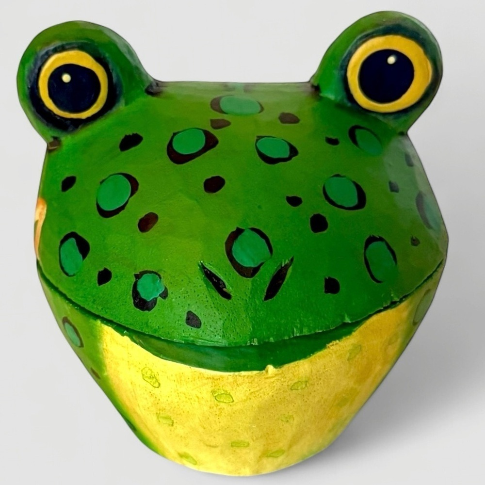 Vintage Mexican Folk Art Hand Carved Wood Frog Trinket Box Hinged Lid 4”
